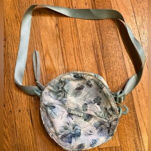Ivivva by lululemon girl’s floral bag over the shoulder
